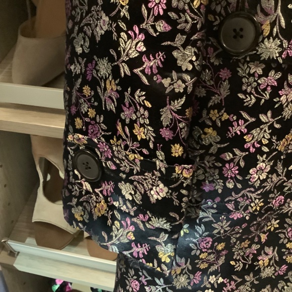 Long Floral Embroidered Jacket Petite - Picture 5 of 7